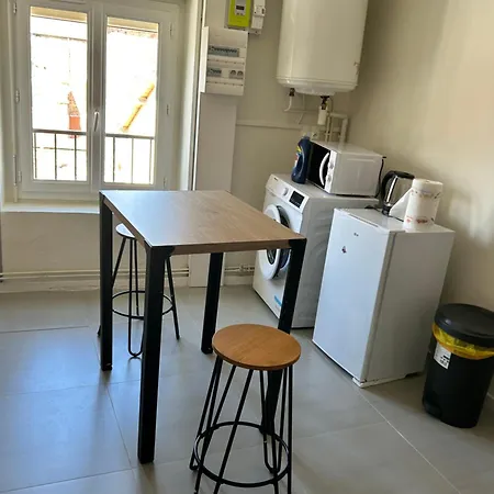 Hyper Centre 42 M² رْوان